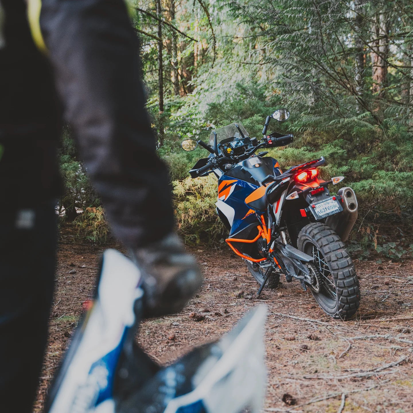 RAM® Tough-Mirror™ Kit with M10-1.25 Bases - Long Arm - RAM-B-349-C-465RL