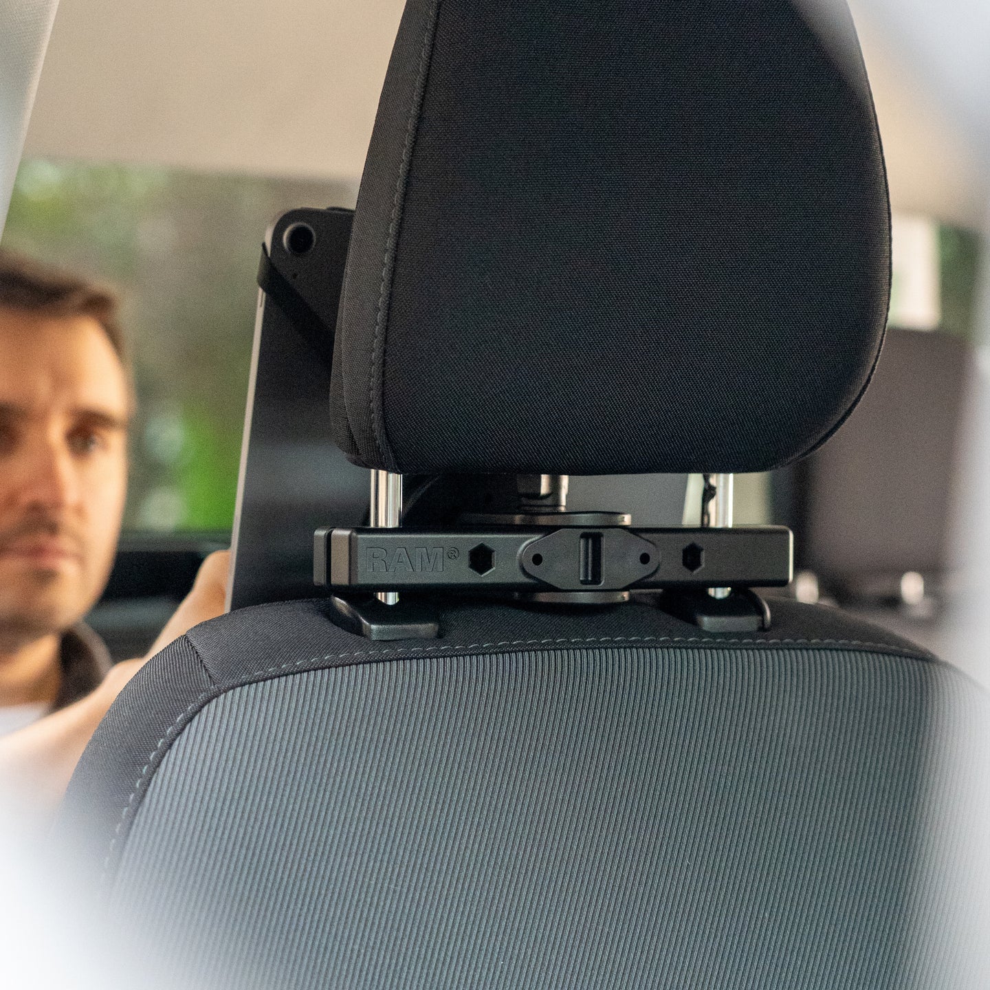 RAM® Universal Headrest Tablet Mount for 7"-13" Tablets - RAP-469-TU