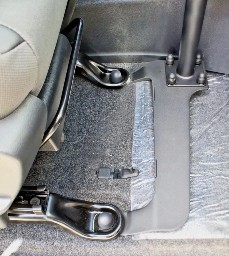 No Drill Laptop Mount for 2015-2018 Chevy City Express, 2010-21 Nissan NV200 S and Nissan NV200 SV Compact Cargo - RAM-VB-192-SW1 - OC Mounts