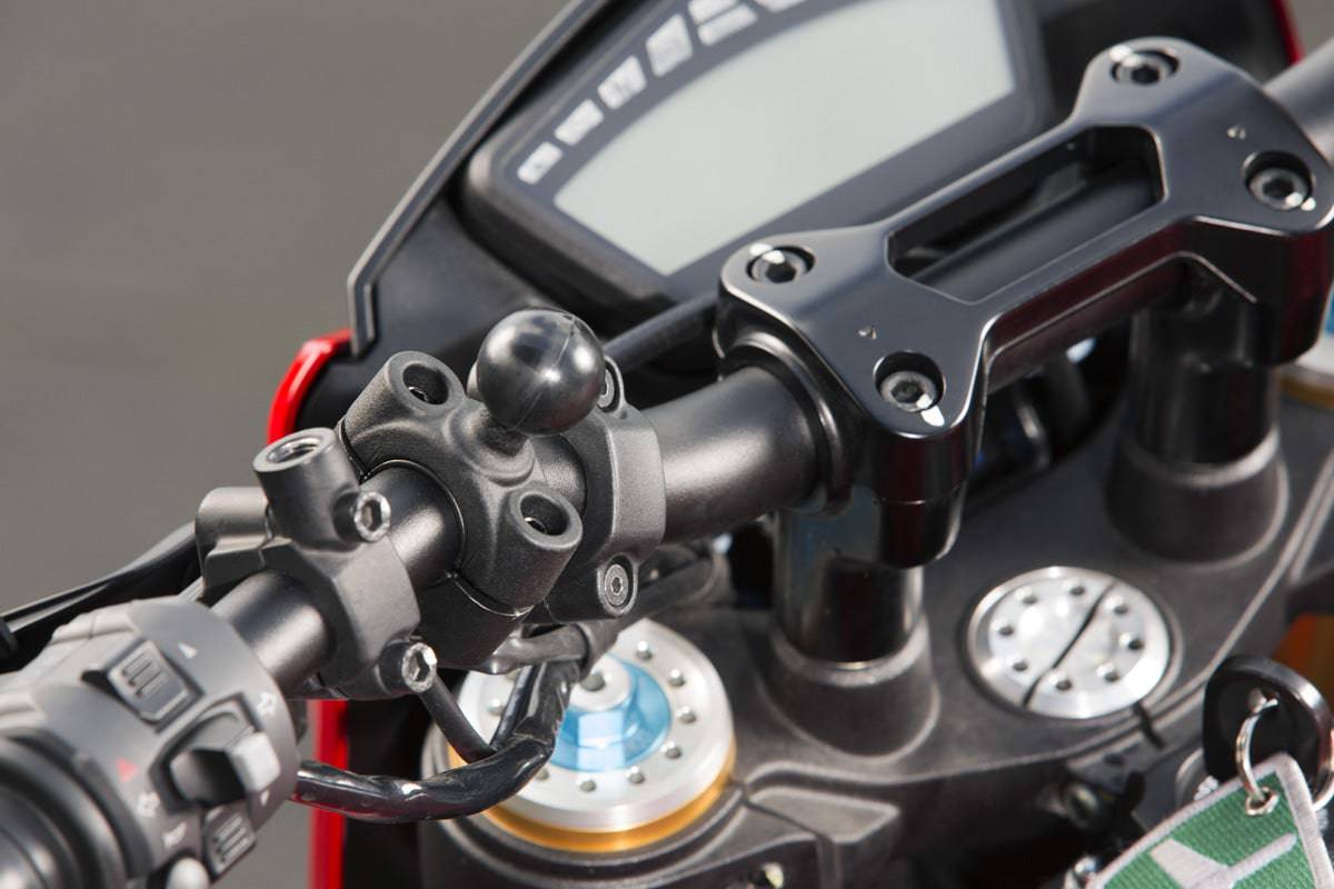 RAM® Torque™ 3/4" - 1" Diameter Handlebar/Rail Base with 1" Ball - RAM-B-408-75-1U - OC Mounts