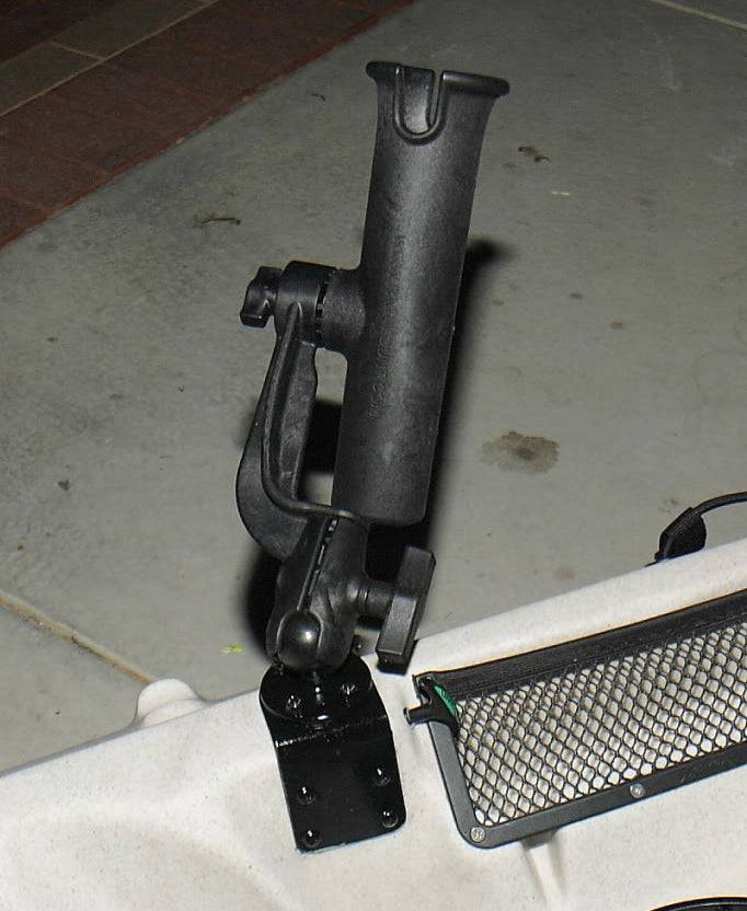 RAM-TUBE™ 2000 Holder with RAM ROD® Revolution Ratchet/Socket System and Round Flat Surface Base - RAM-301-RBU - OC Mounts